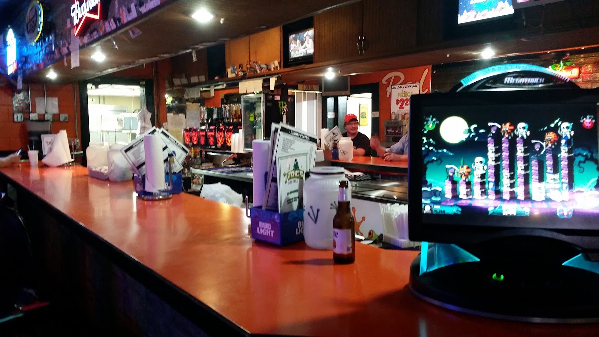 Frog's Bar & Grill
